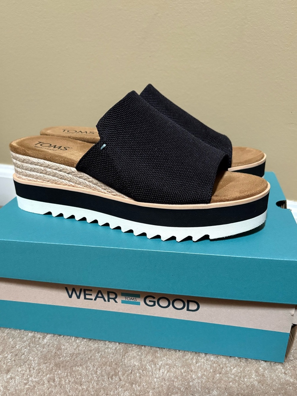 TOMS Diana Mule